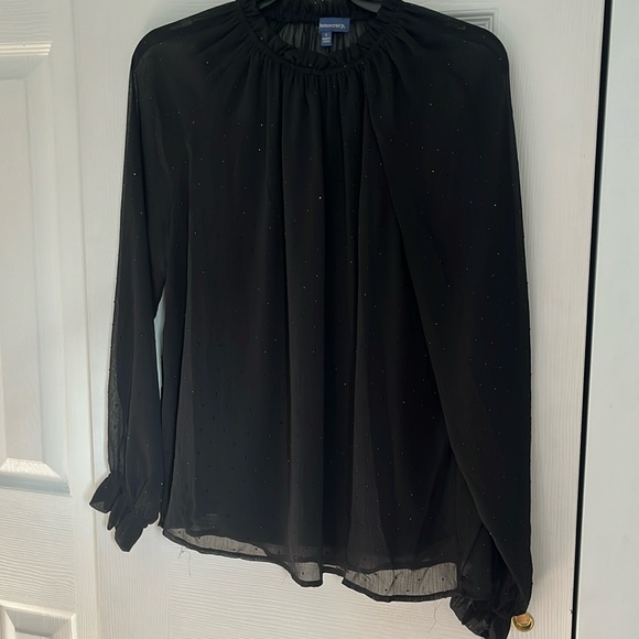 Women’s blouse - Picture 1 of 6